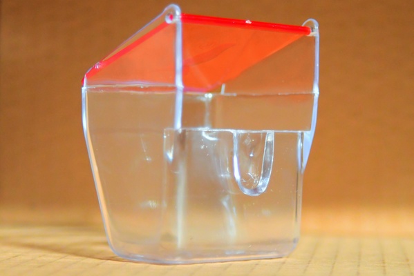 Comedero Estrella Tapa Roja